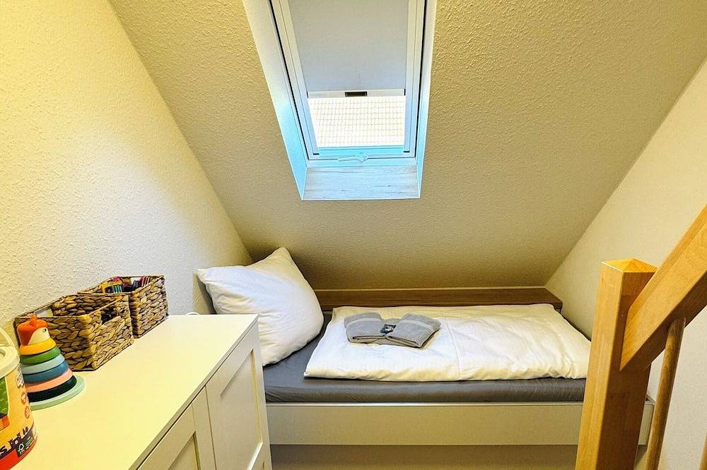 Erstklassiges Ferienhaus mit eingezäuntem Garten – Stil, Komfort & Strandnah in Dangast, Varel
