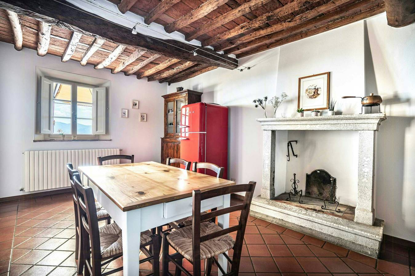 Ganze Wohnung, Ferienwohnung auf einem Bauernhof in der Nähe von Lucca mit Pool und Panoramablick in Capannori, Lucca Provinz
