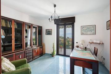 Holiday Rental for 5 People in Pozzuoli, Tyrrhenian Coast Campania, Photo 2