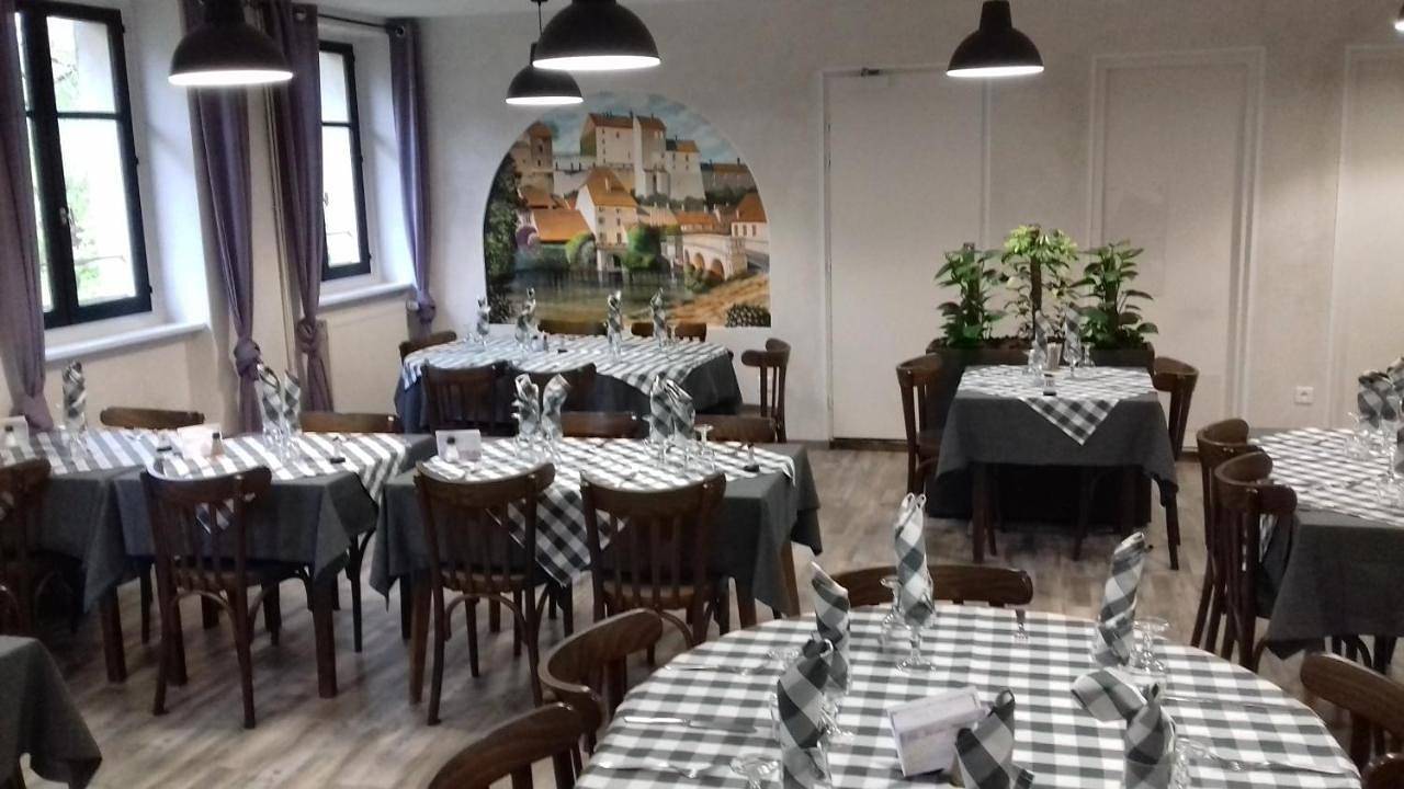 Appartement entier, Apartment in Pesmes, Haute-Saône