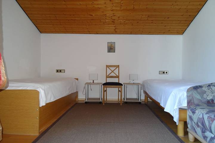 Ferienwohnung für 6 Personen, mit Garten und Balkon in Göppingen - 4