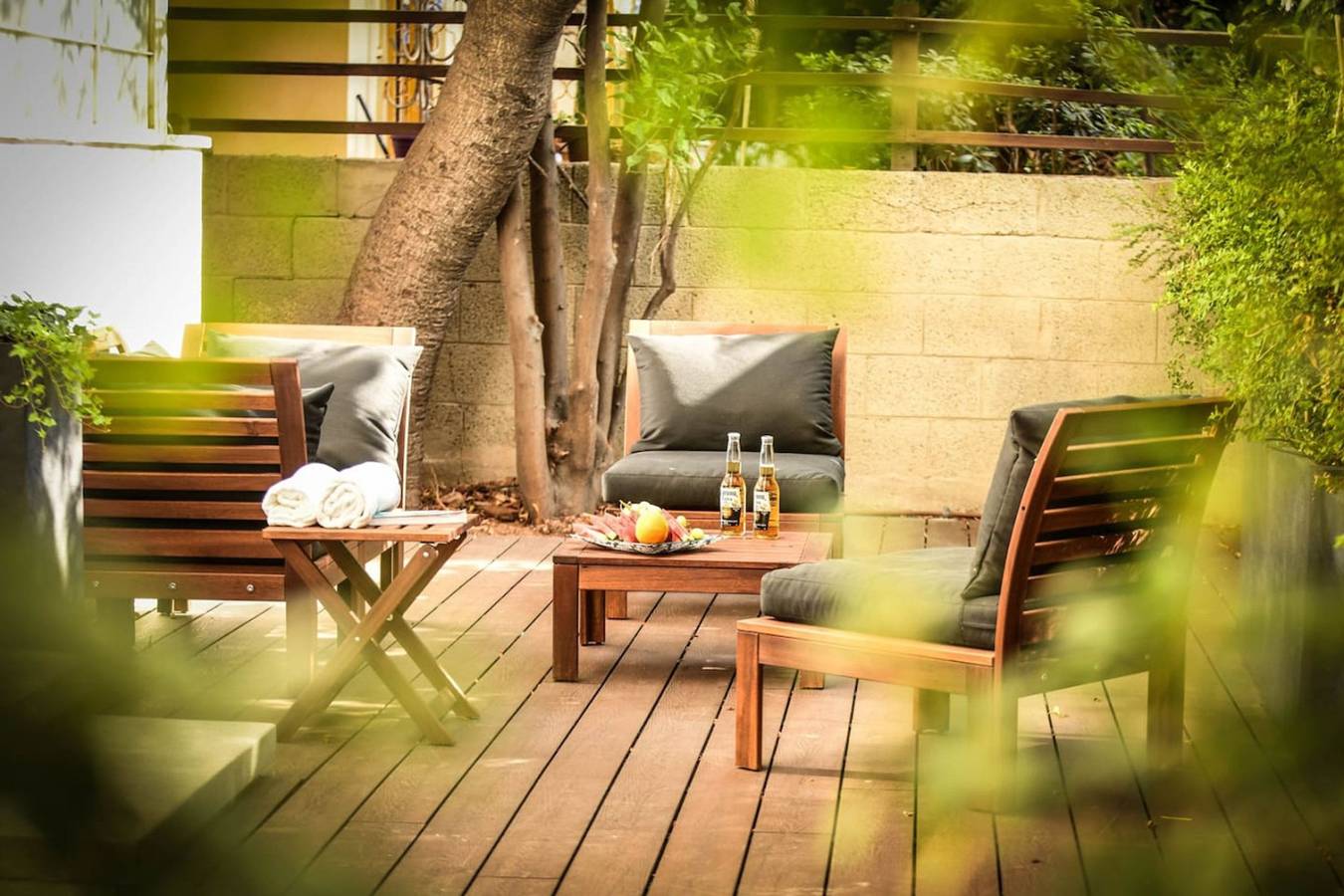 Appartement entier, Serene Retreat with Lush Garden in Tel Aviv, District de Tel Aviv