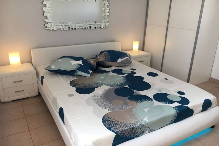 Cottage für 4 Personen, mit Pool und Balkon - 1