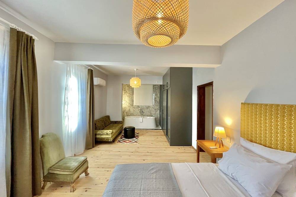 Villa Babylon - 5* Luxury Villa, Heated Pool, Whirlpool, Bbq Terrace, Wifi. in Fethiye, Muğla Province