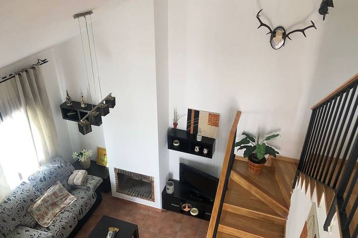 Gîte pour 8 personnes, avec terrasse et jardin - 1