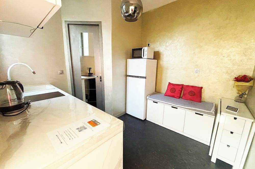 Entire apartment, Quiet apartment - near La Défense and Paris in Colombes, Hauts-de-Seine