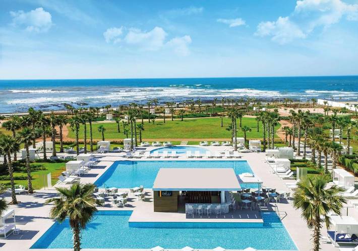Hotel para 4 personas, con piscina y sauna además de jacuzzi y jardín - 1