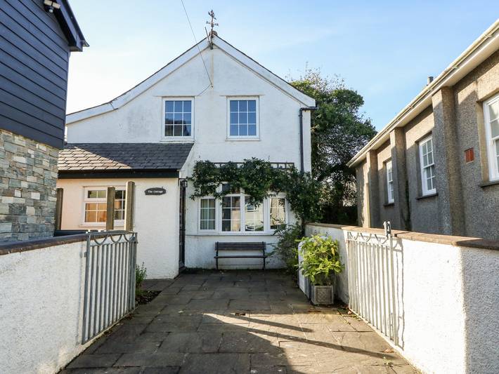 Cottage for 6 people, with Balcony and Garden in Abersoch