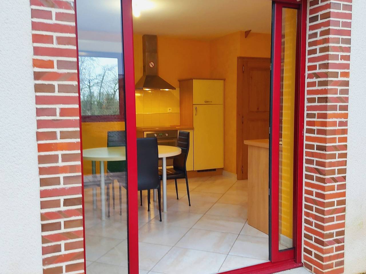 Havre de Paix au Bord de l'Étang – Nature, Pêche et Activités Proches de Laval in Bonchamp-lès-Laval, Mayenne