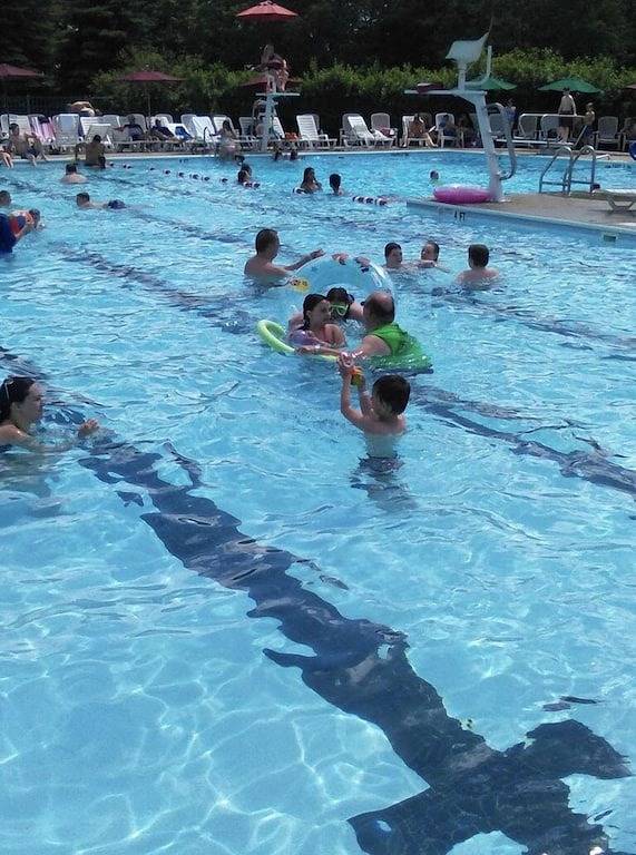 Masthope Community Charming Chalet 3 day min stay. in Masthope, Pike County