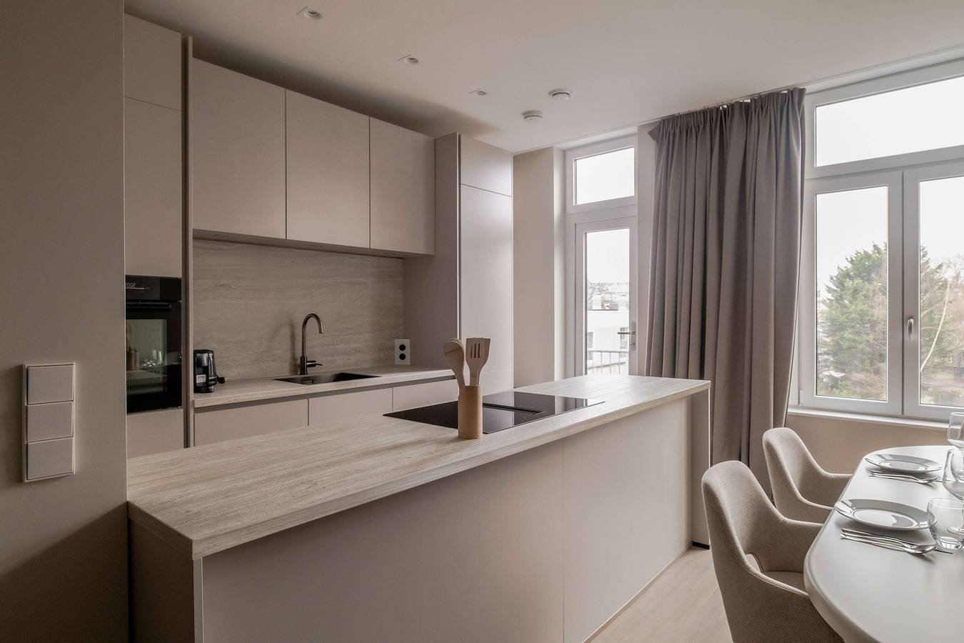 Entire apartment, Spacious family home in Schiedam, South Holland