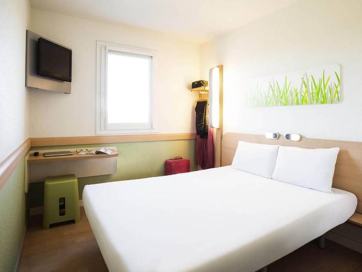 Hôtel pour 3 personnes, avec jardin et vue, animaux acceptés à Chevilly-Larue