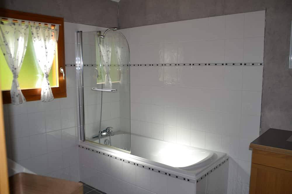 Chalet individuel ***  au calme et situé à 400 m du centre-ville de Gérardmer in Gérardmer, Parc naturel régional des Ballons des Vosges