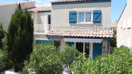 Gîte pour 6 personnes, avec terrasse dans Plage du Grazel