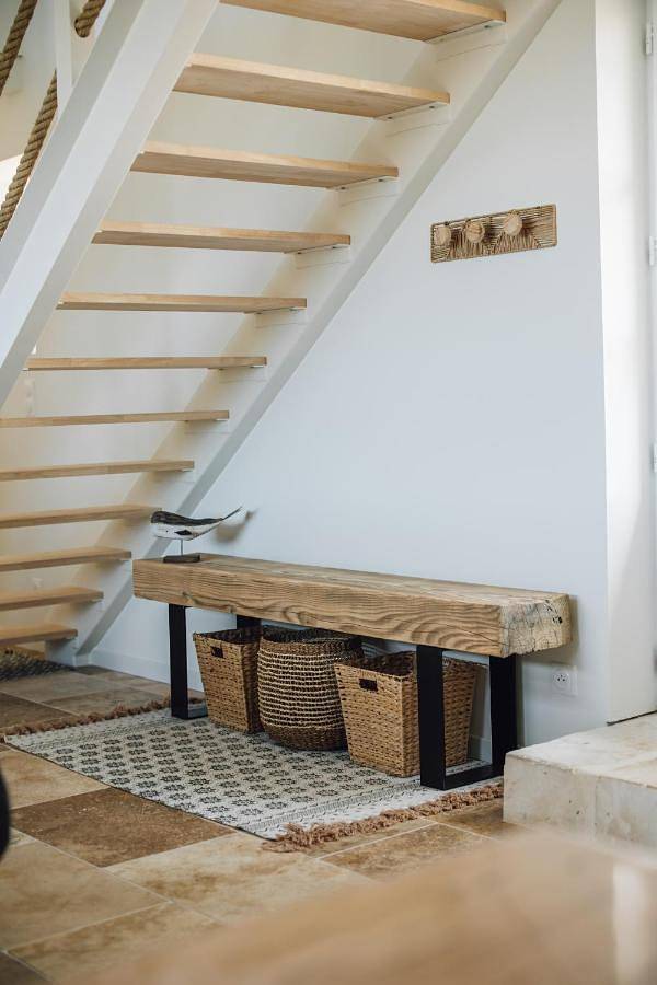 Location de vacances pour 8 personnes, avec vue ainsi que piscine et jardin à Grézac - 2