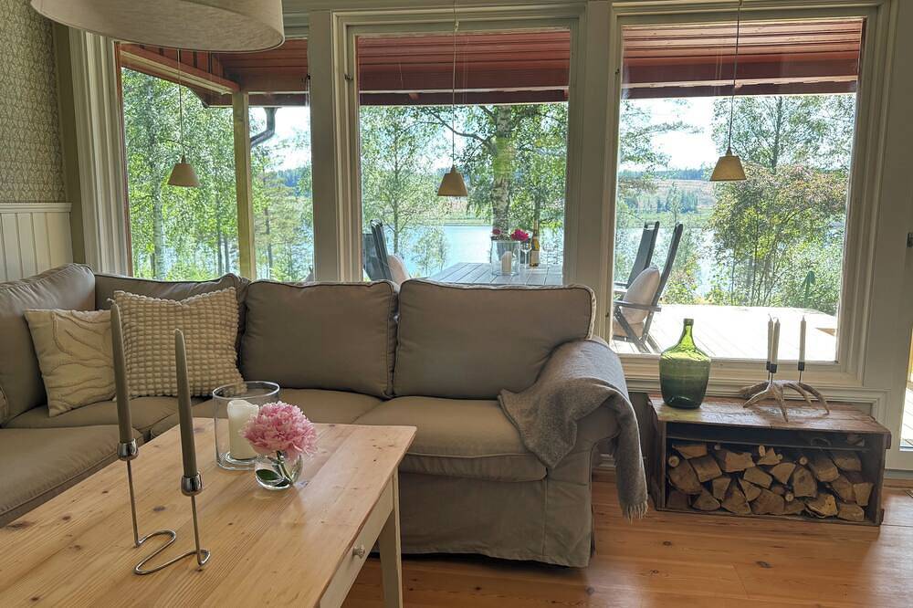 Gemütliches Ferienhaus am See in Schweden Hällefors in Örebro region