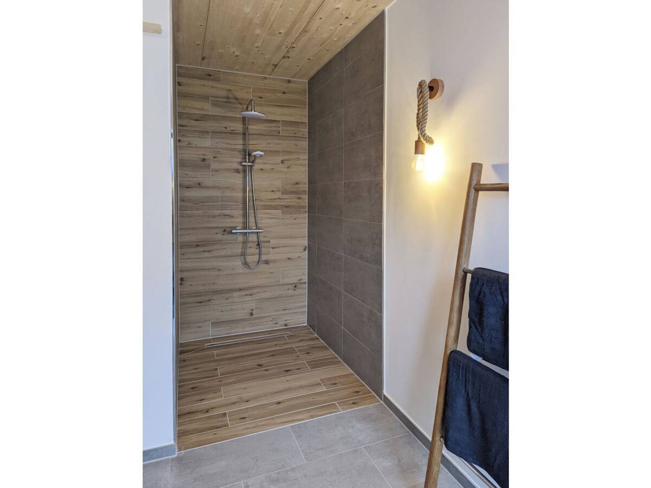 Ganze Wohnung, Ferienhaus Chalet 48 in Mayen, Osteifel