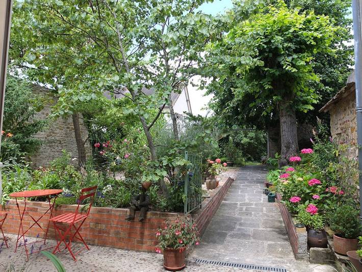 Location de vacances pour 3 personnes, avec jardin dans Saint-Amand-Montrond - 2