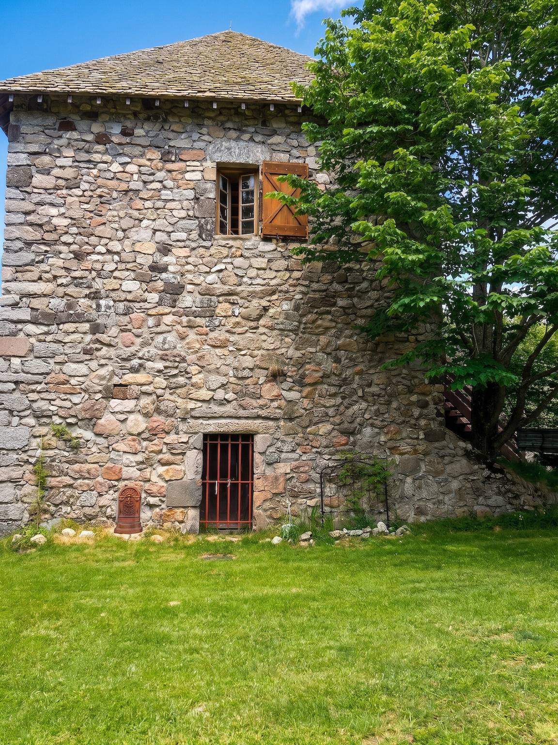Maison avec balcon à Borne, 70 m², 5 personnes avec jardin in Parc naturel régional des Monts d'Ardèche