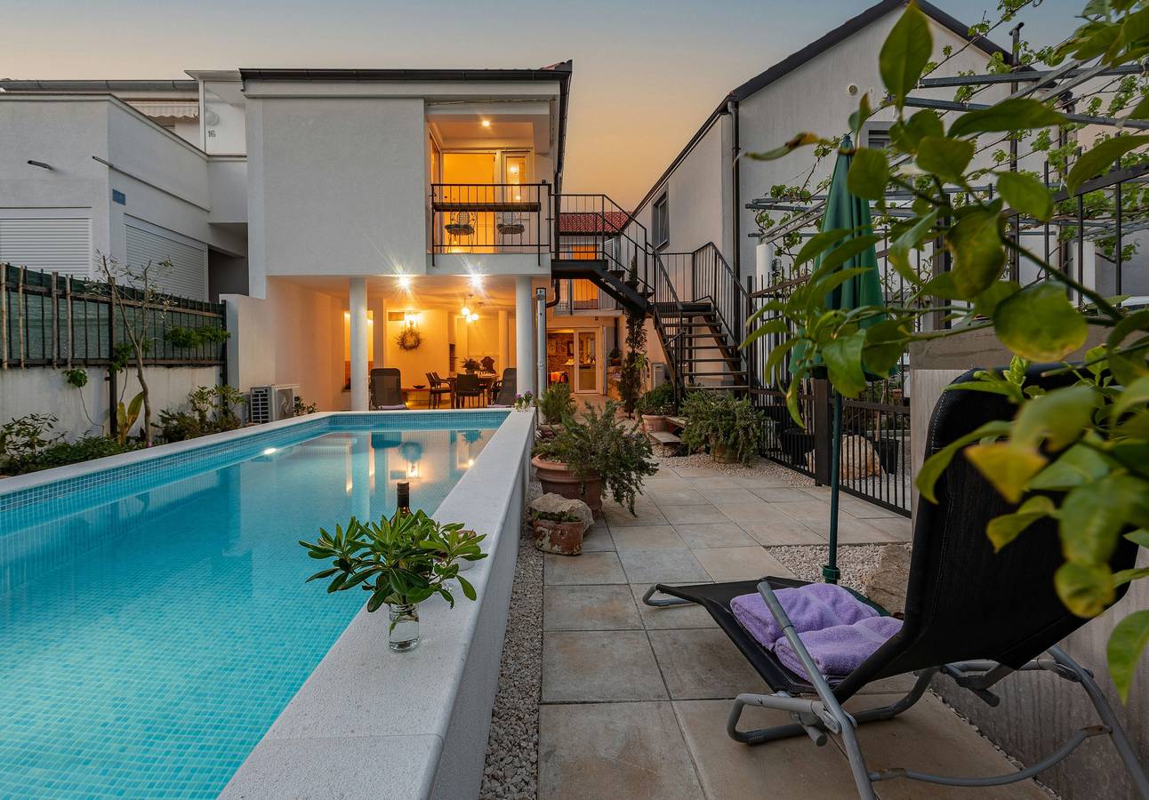 Villa voor 4 Personen in Nin, Zadar