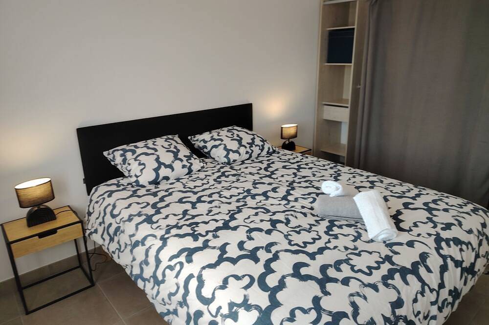 New House 80m2 / Wifi / Netflix / sleeps 5 / Castles in Tour-en-Sologne, Sologne