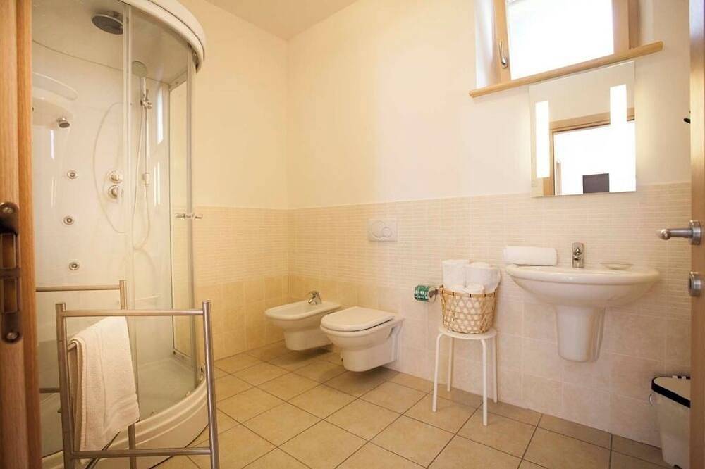 Ganze Wohnung, Al Vigneto Apartment Girasole Two-room apartment 2/4 people in Dro, Gardasee-Berge