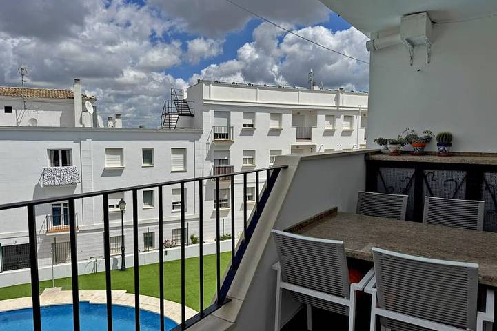 Ferienwohnung für 4 Personen, mit Balkon und Pool - 1