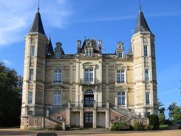 Chateau De La Moriniere in Beaupréau-en-Mauges, Région de Cholet