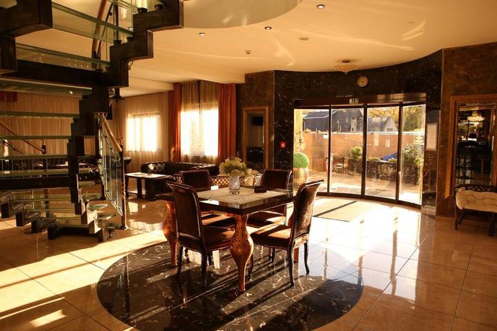 Hotel für 3 Personen, mit Terrasse in Bratislava