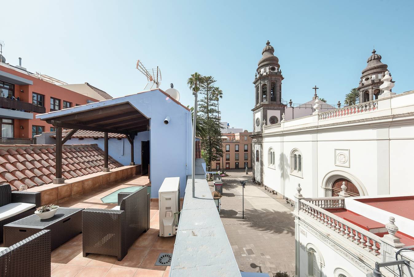 Appartamento intero, Edificio di vecchia costruzione "La Vicaria" in posizione superba a La Laguna con terrazza e Wifi in San Cristobal de La Laguna, Tenerife Nord