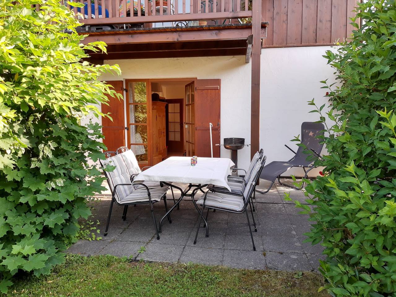 Ganze Ferienwohnung, Ferienwohnung Berg & Wiese inkl. Chiemgaukarte - Ferienwohnung 75qm, Terrasse, 2 Schlafz., Wohnzimmer, Küche, 2 Badez., max. 4 P. in Ruhpolding, Bayerische Alpen