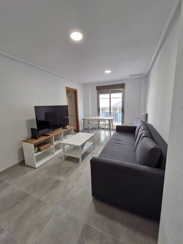 Casa vacacional 'Santa Pola Centro con Parking', balcón, Wi-Fi y aire acondicionado in Santa Pola, Costa Blanca