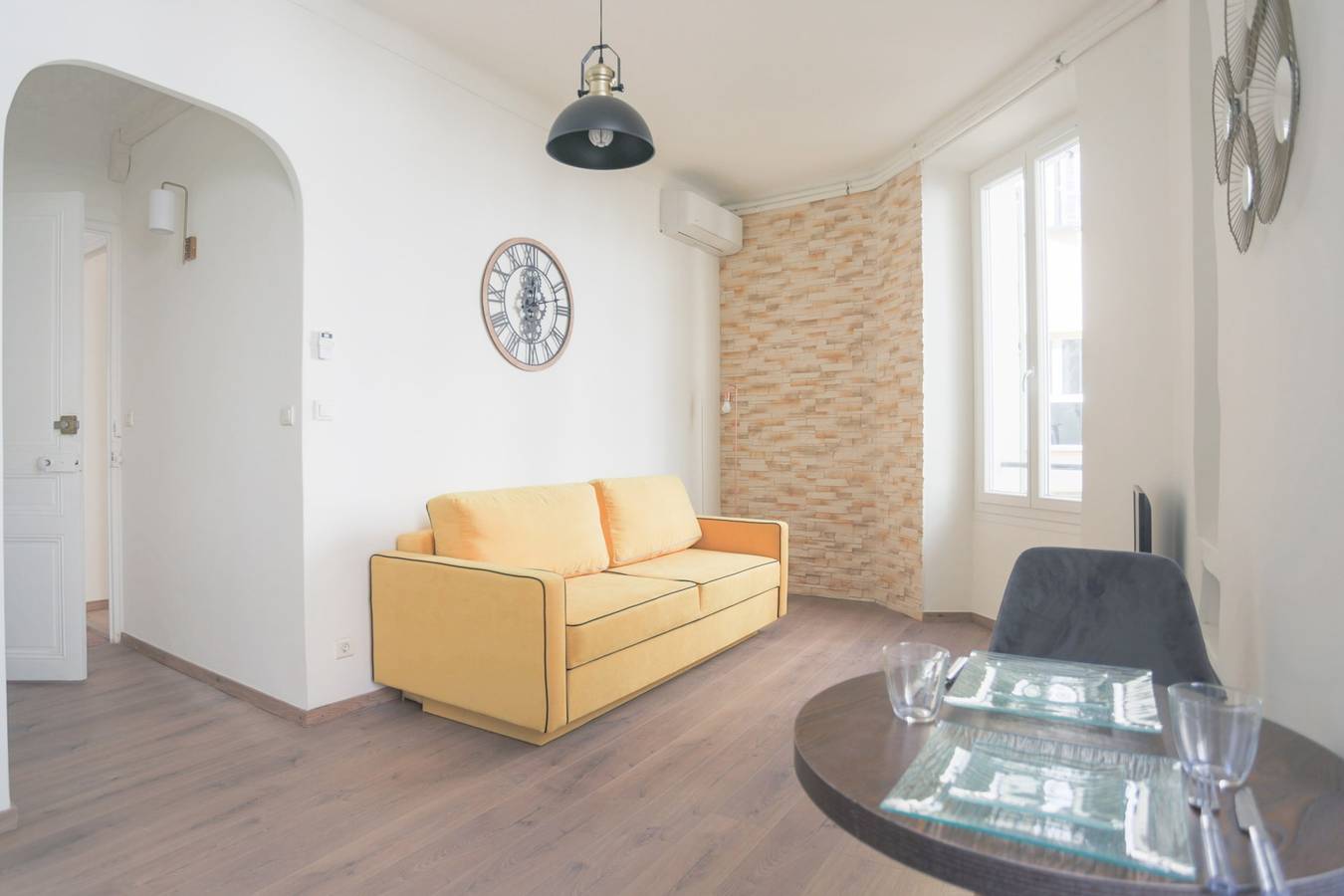 Entire studio, Studio Mimosa - Welkeys in Cannes, Mediterranean Coast (France)