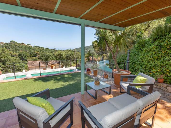 Ferienhaus für 6 Personen, mit Ausblick und Pool sowie Garten in Calonge - 3