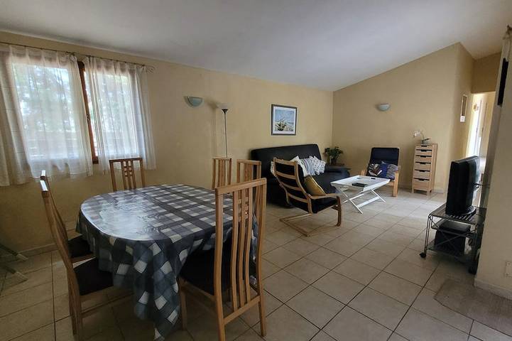 Location de vacances pour 8 personnes, avec jardin et piscine, animaux acceptés à Villelongue-de-la-Salanque - 4