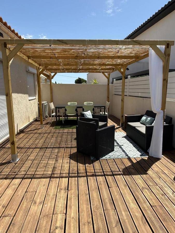 Location de vacances pour 6 personnes, avec Terrasse ainsi que Piscine et Vue à Cournonterral - 2