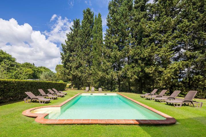 Location de vacances pour 14 personnes, avec jardin et piscine à Lastra a Signa - 2