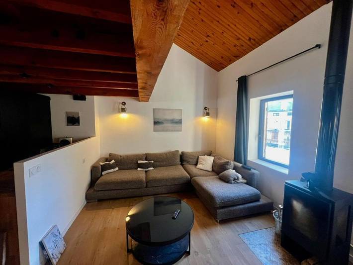 Location de vacances pour 8 personnes, avec vue ainsi que jardin et balcon à Puyvalador - 3