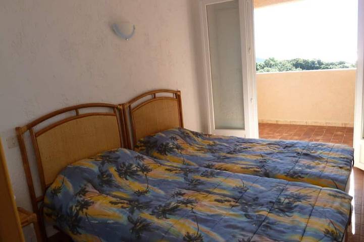 Villa pour 5 personnes, avec piscine ainsi que jardin et balcon dans Palombaggia - 3