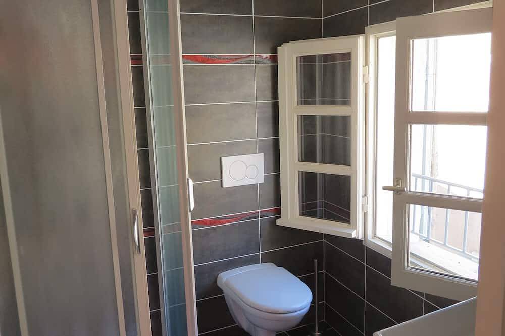 Entire apartment, New apartment next to the Roman bridge, unique views, terrace without screws vi in Nyons, Nyons region