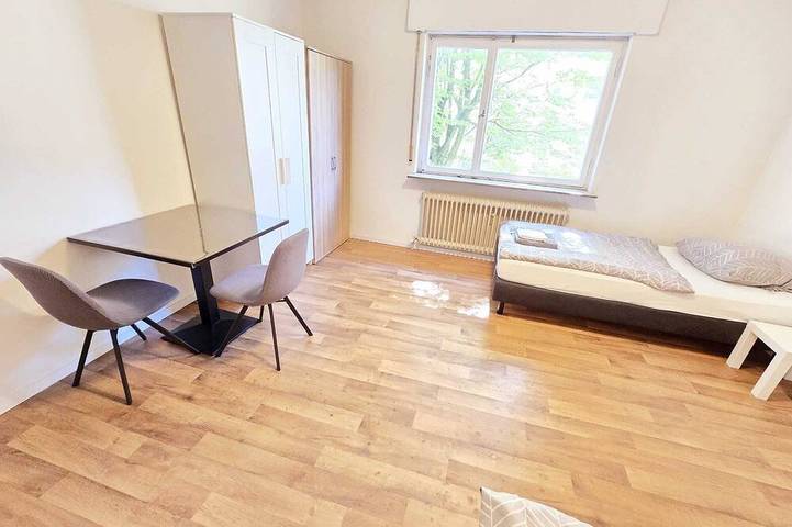 Ganze Wohnung, Apartments Efde GmbH Ferienwohnung - Apartment mit 7 Betten, Gilden 1311 in Heilbronn, Kurpfalz