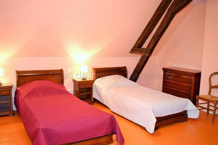 Geräumiges Haus im Dorf mit Garten, Haustiere erlaubt, Wlan, Parkplatz in Yzeures-sur-Creuse, Loches und Umgebung