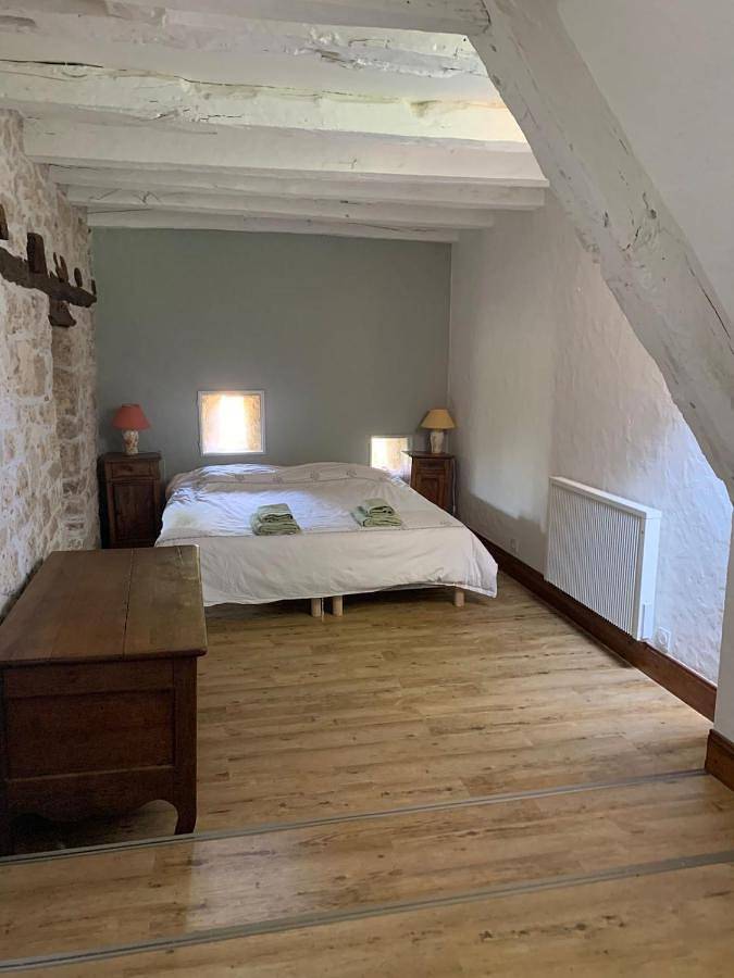 Location de vacances pour 10 personnes, avec piscine et jardin, animaux acceptés à Saint-Sozy - 2