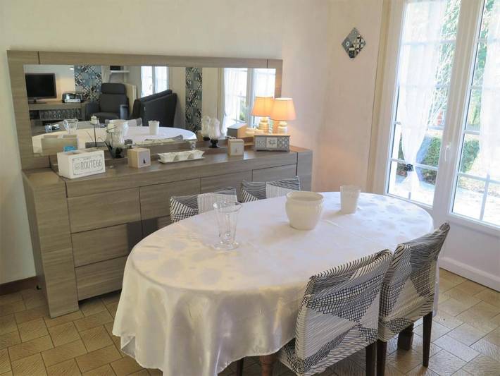 Location de vacances pour 4 personnes, avec vue sur le lac et terrasse à Saint-Rabier - 4