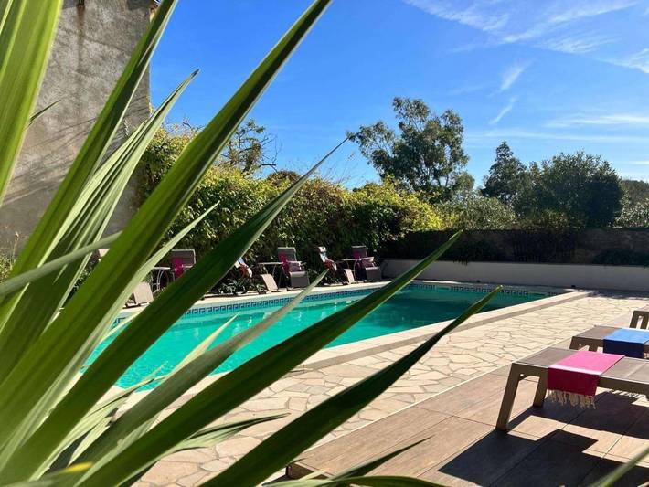 Villa pour 6 personnes, avec piscine et jardin
