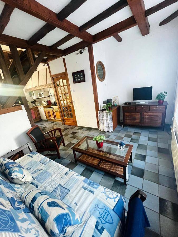 Three-Bedroom House in Trouville-sur-Mer, Région de Lisieux