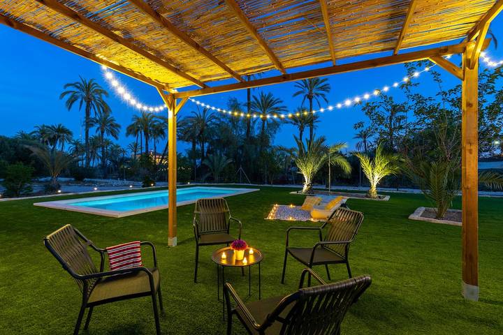 Casa de vacaciones para 8 personas, con piscina y jardín, Se admiten mascotas en Elche