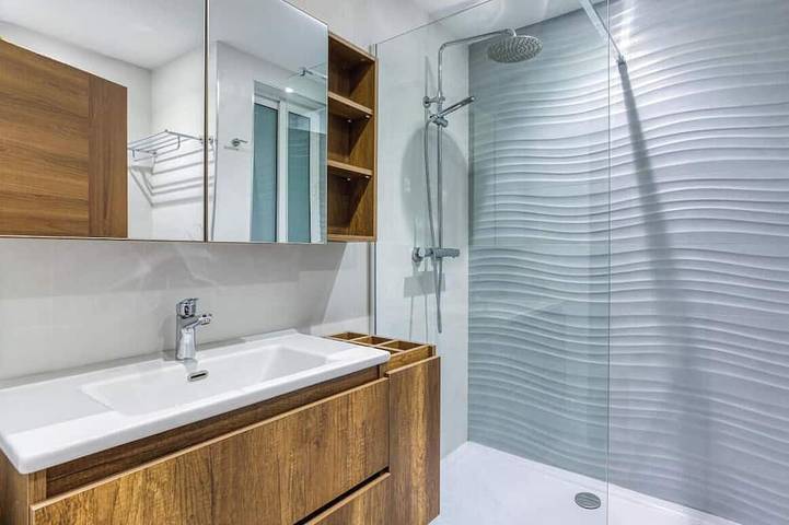 Apartamento inteiro, A fully equipped Apt with private balcony & Pool in San Giljan, Ilha de Malta