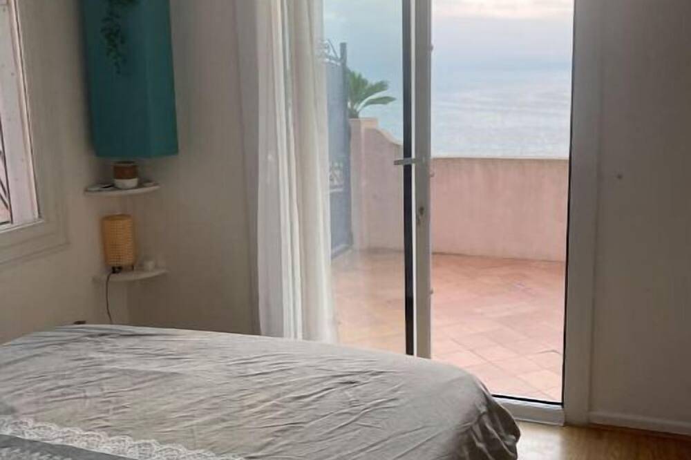 Joli Mas T3 vue Mer. Animaux de Compagnie Acceptés ! in Istres, Istres region