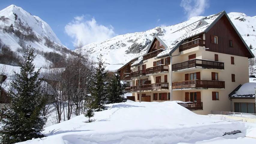 Gîte pour 4 personnes, avec piscine, animaux acceptés dans Col De La Croix De Fer